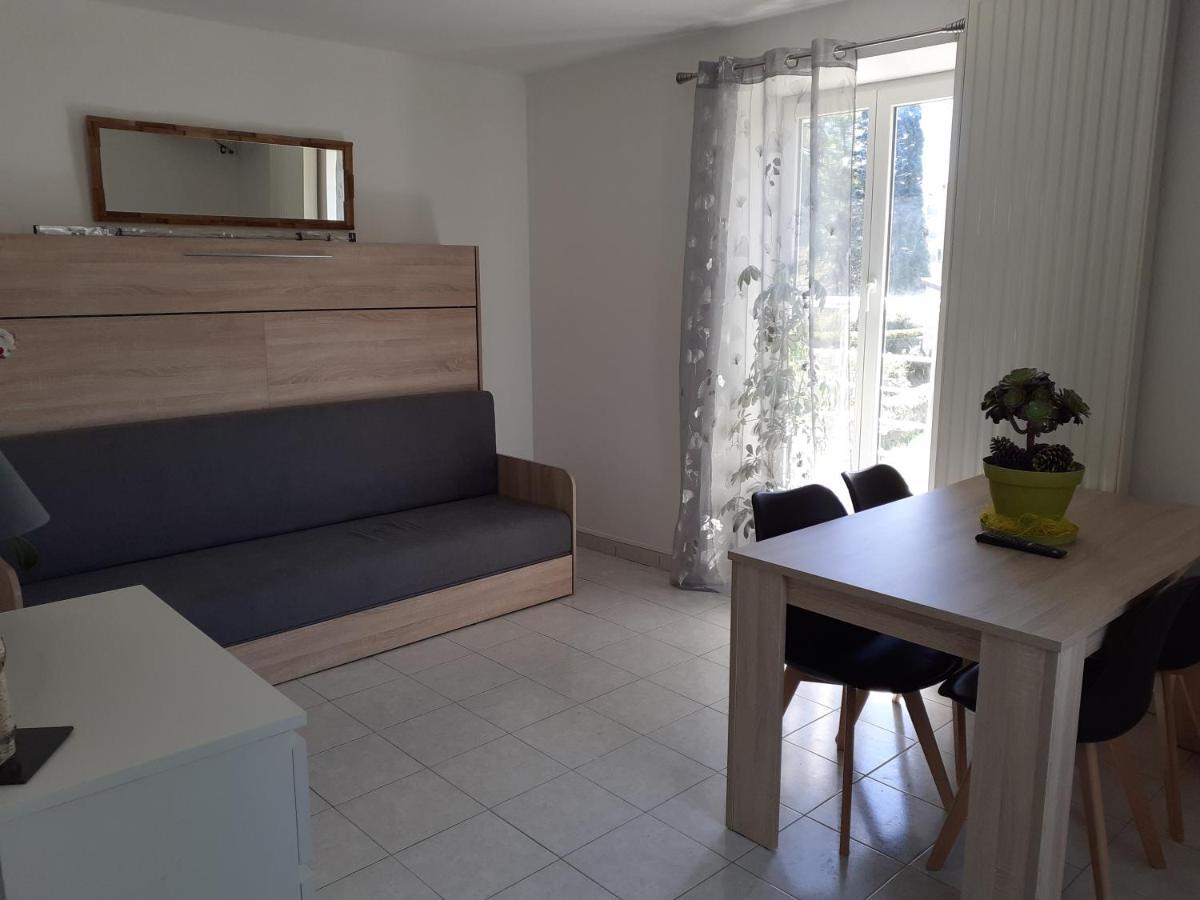 Studio En Plein Centre Ville - 2 A 4 Personnes Tence Eksteriør bilde